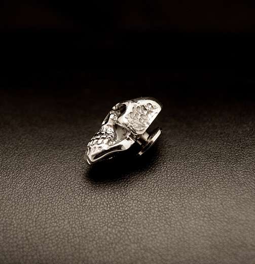 Totenkopf Niete Silber