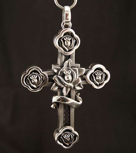 Hertl Anh�nger Kreuz mit Rosen