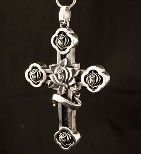 Hertl Anh�nger Kreuz mit Rosen