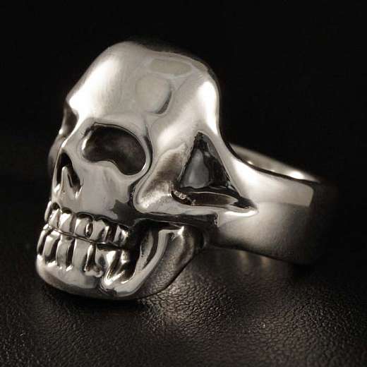 Totenkopfring medium 31 Gramm