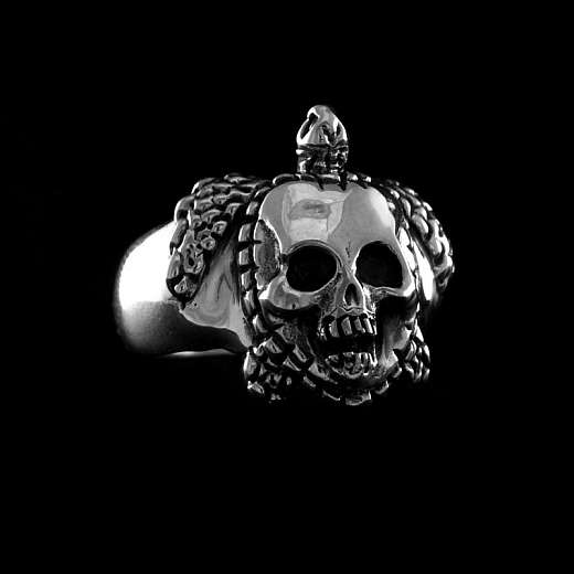 Skull Ring aus 935er Silber im Tortuga Style