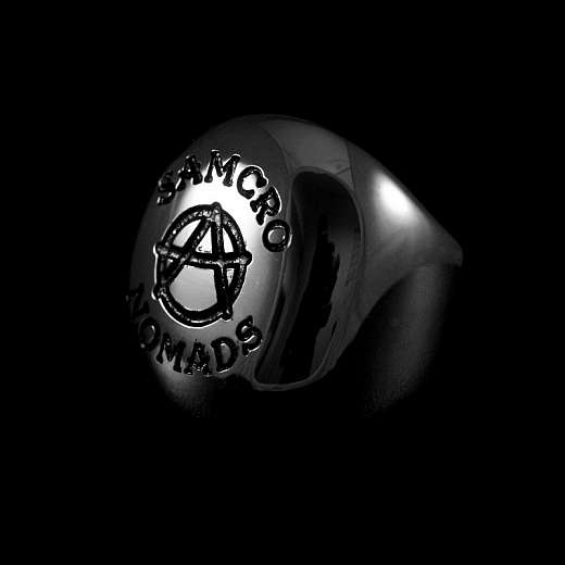 Ring mit Anarchy Symbol und Gravur aus 935er Silber