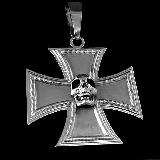Totenkopf Anhnger auf Ritterkreuz aus 935er Silber