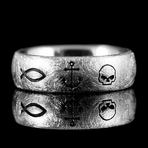 Ring mit Totenkopf und Anker Eismatt Silber