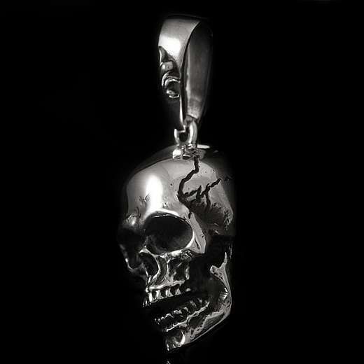 Gothic Skull Totenkopf Schädel Anhänger aus Wasserbüffelhorn