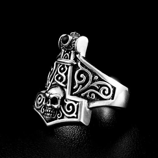 Thors Hammer Ring mit Totenkopf aus Silber