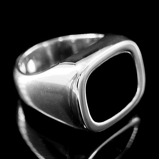 Klassischer Siegelring mit Onyx aus Silber