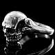 Knochenring mit Totenkopf