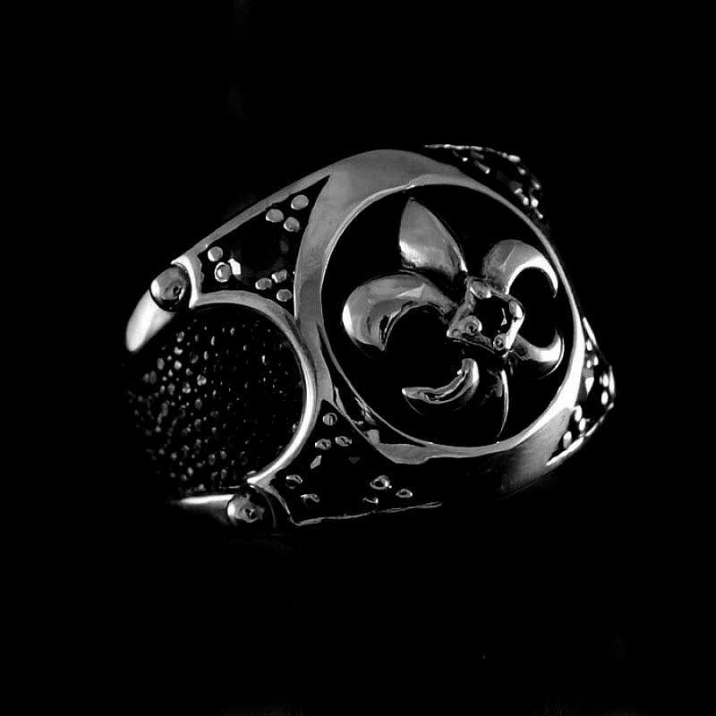 Lilien Ring mit Rochenleder und Zirkonia Steinen