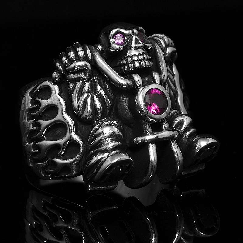 Biker Ring Ghostrider mit pinkem Zirkonia Stein