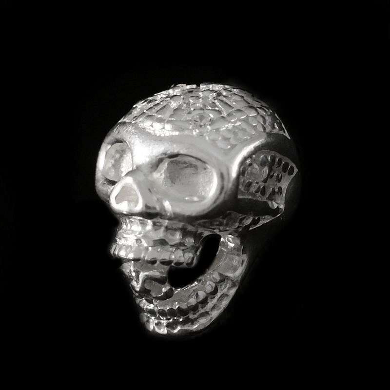 Totenkopf Bikerschmuck Knigslilie Ohrstecker