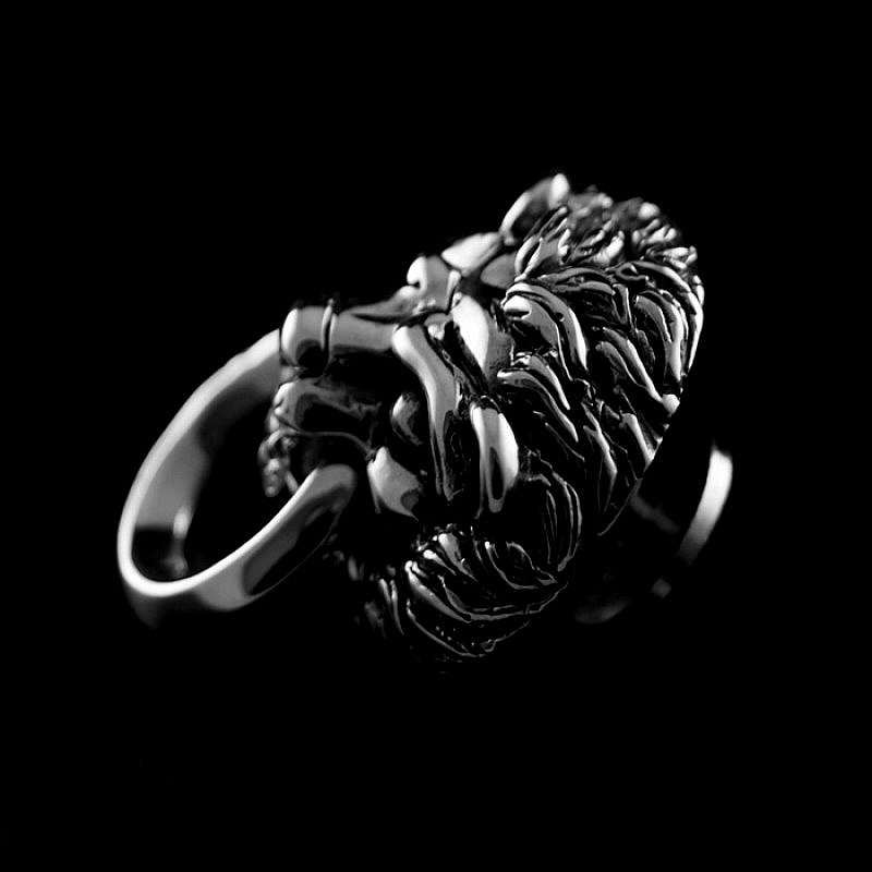 Zierniete mit Lwenkopf aus Sterlingsilber