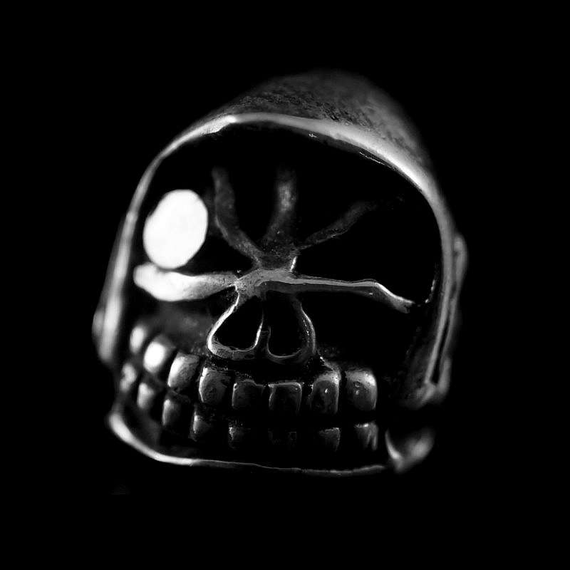 Skull Ohrstecker mit Kutte aus Silber