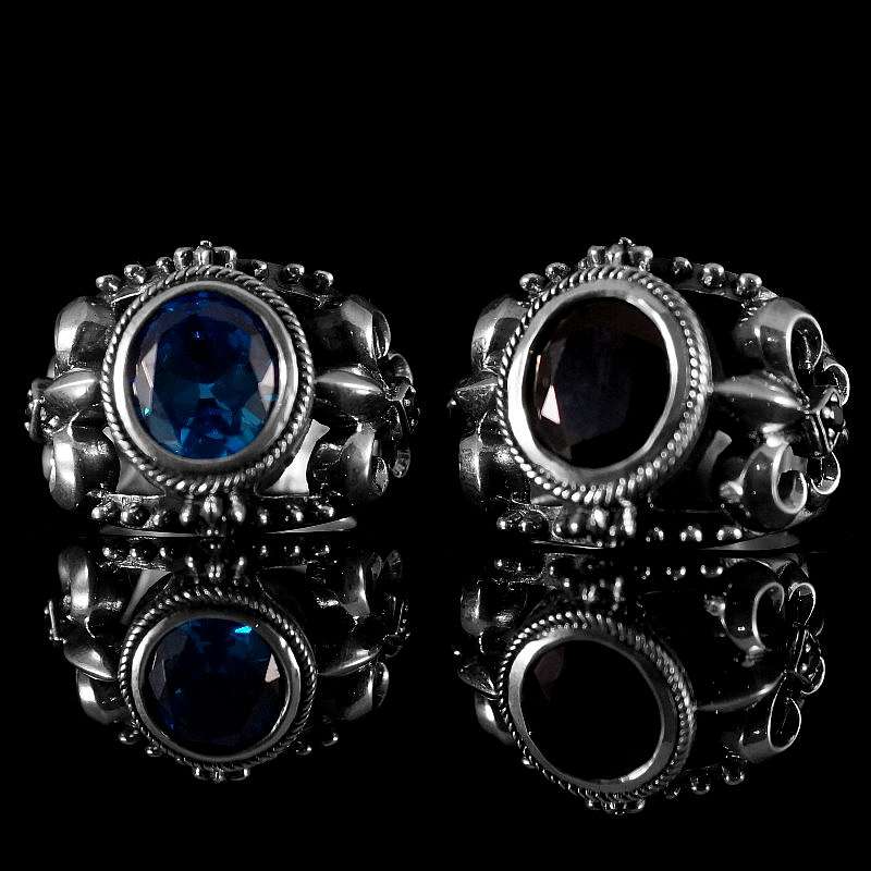 Lilien Ring aus 925er Silber mit schnem Zirkonia Stein