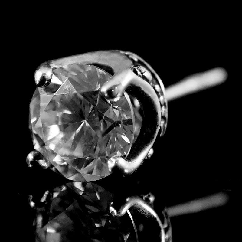 Mittelalter Ohrstecker mit Schmuckstein in Krone gefasst