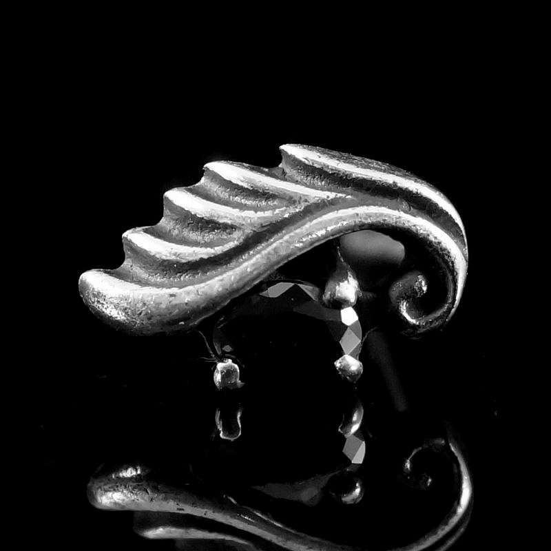 Ohrstecker mit Flgel und Zirkonia