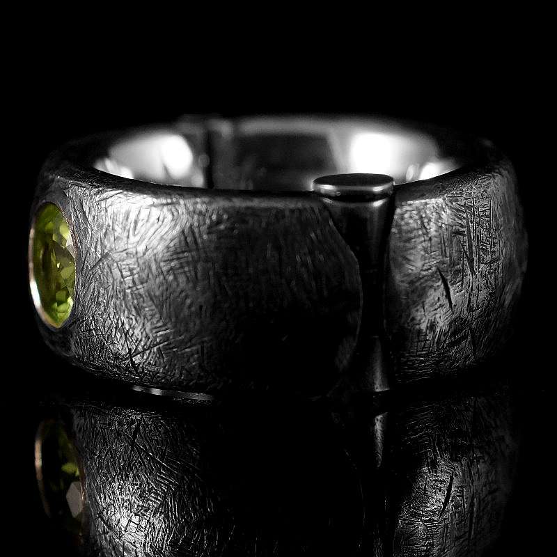 Scharnier Ring mit Peridot und Verschluss