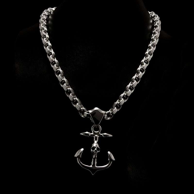 Anhnger mit Anker und Totenkopf