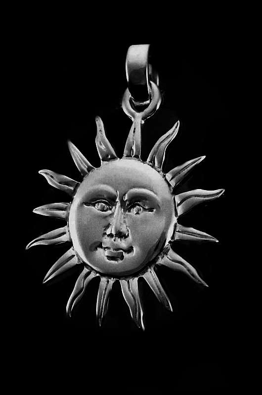 Anhnger mit Sonne aus Silber