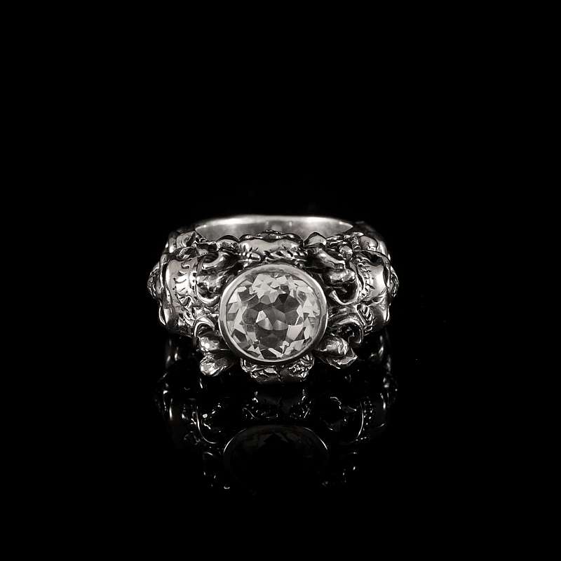 Totenkopf Ring aus Silber im Pirate Style