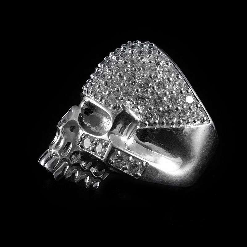 Totenkopfring aus 925er Sterling Silber mit Zirkonia Steinen