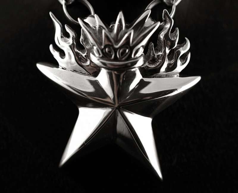 Rockabilly Anhnger mit Stern und Flammen