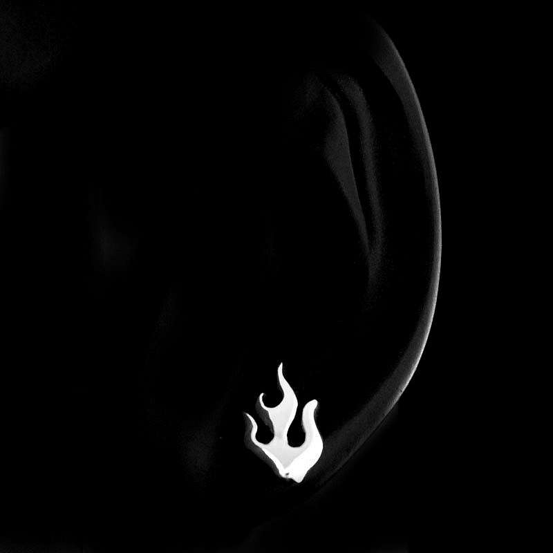 Ohrstecker aus Silber mit Flammen