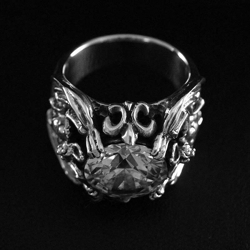 Fledermaus Gothic Ring mit Zirkonia
