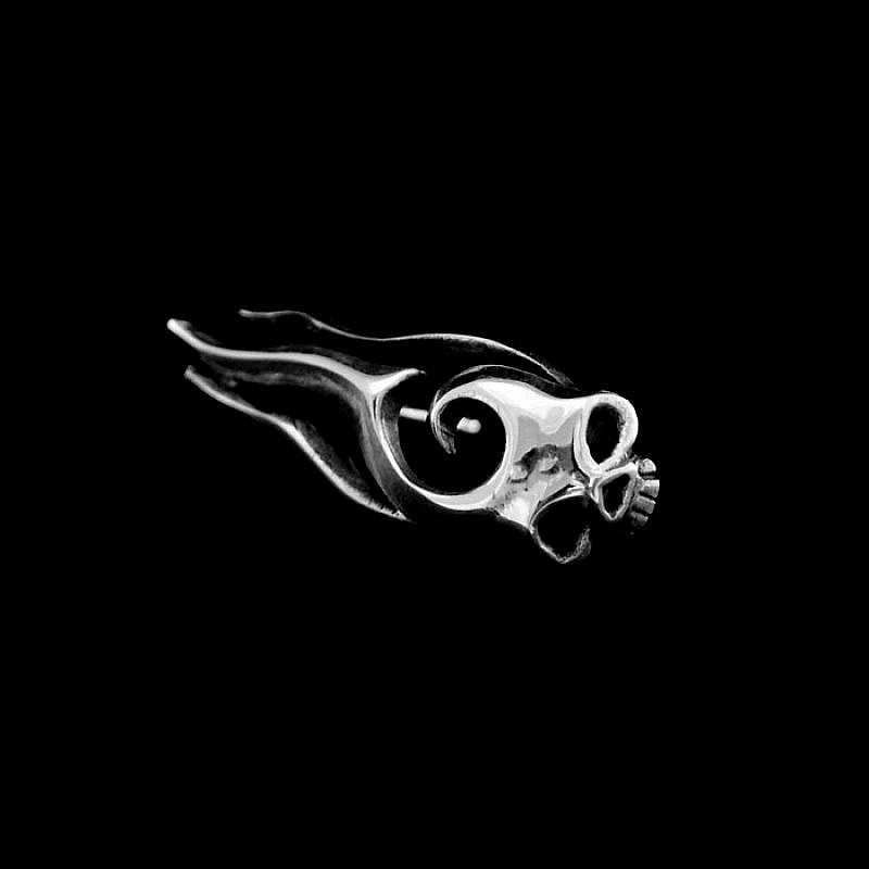 Ohrstecker aus Silber Skull mit Flammen