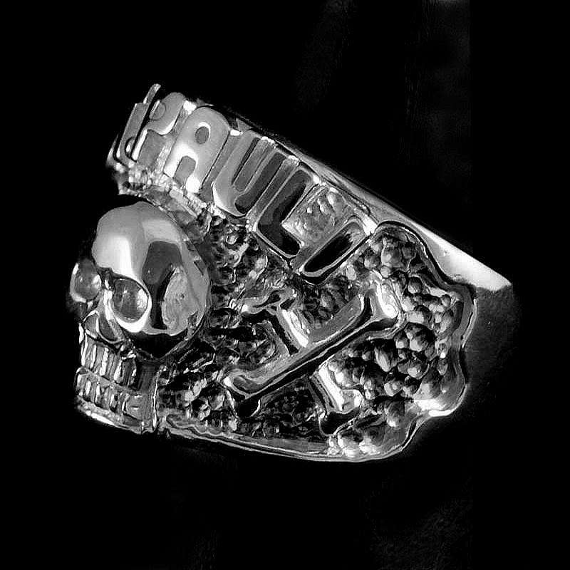 Ring Totenkopf St. Pauli aus Silber