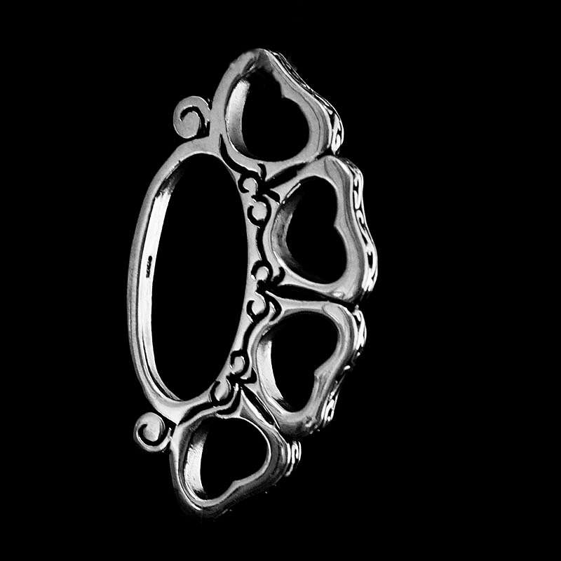 Anhnger verzierter Schlagring