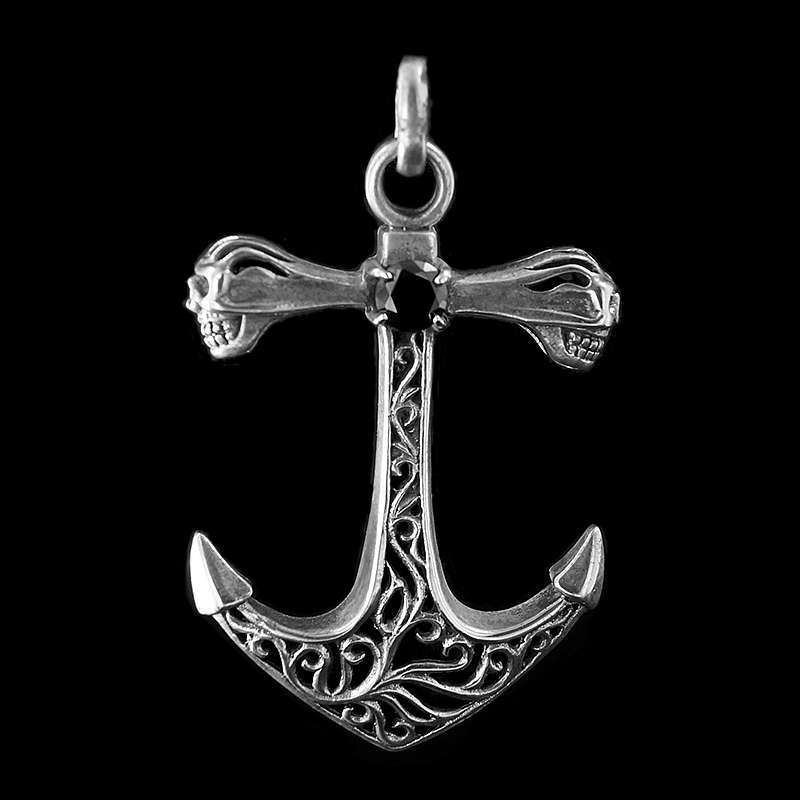 Ziselierter Anker Anhnger mit Totenkpfen und Schmuckstein
