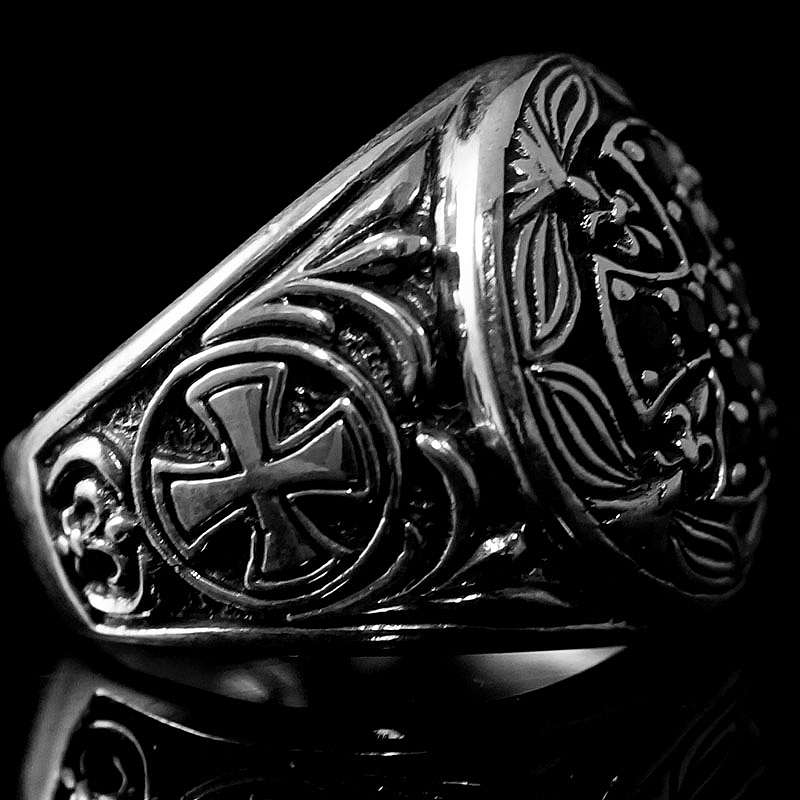 Templerkreuz Ring mit Schmuckstein