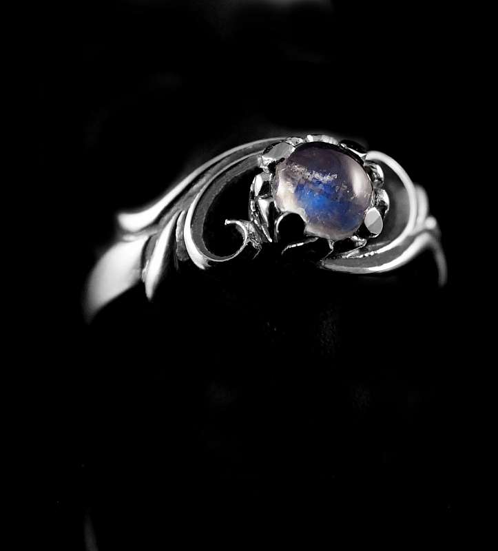 Eheringe, Trauringe aus Gold mit Mondstein und Anker