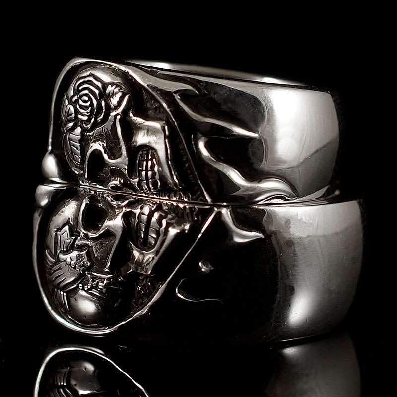 Eheringe, Trauringe mit Skull, Kreuz und Rose