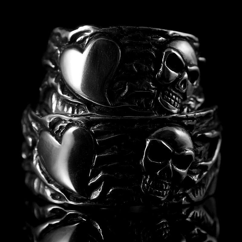 Totenkopf Eheringe gefertigt aus 935er Silber