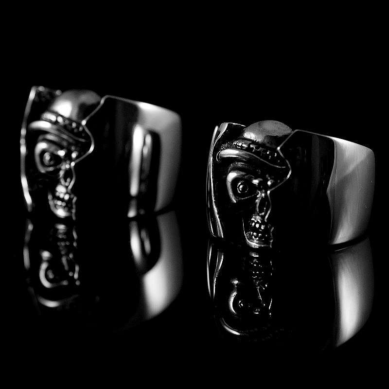 Totenkopf Eheringe 935er Silber