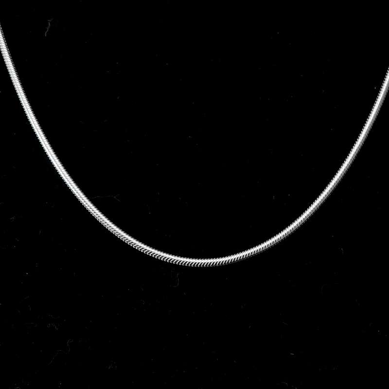 Elegante Schlangenkette aus Silber