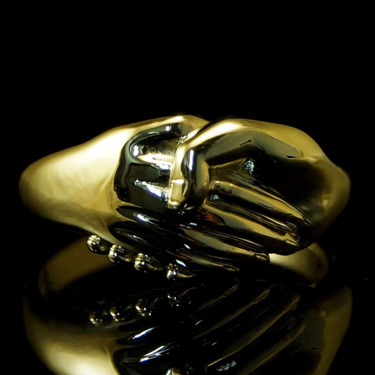 Ausgefalle Eheringe, Fassende Hnde Gold