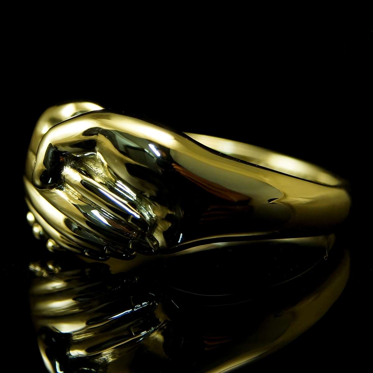 Ausgefalle Eheringe, Fassende Hnde Gold