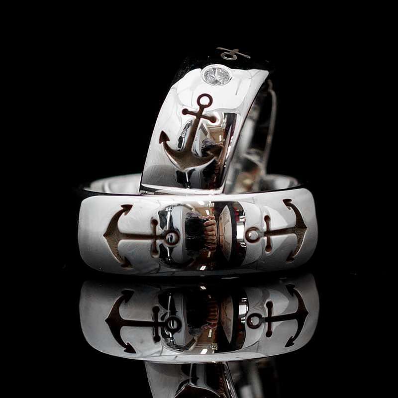 Hochzeitsringe, Eheringe mit Anker, Diamant und Saphir