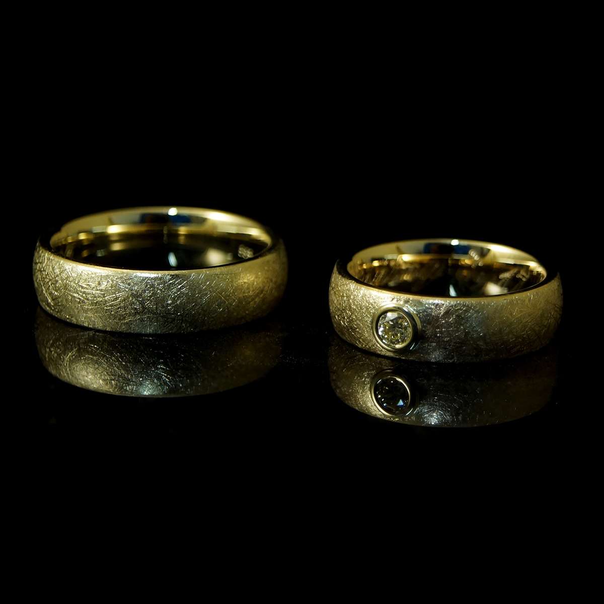 Hochzeitsringe, Eheringe aus Gold mit Diamant