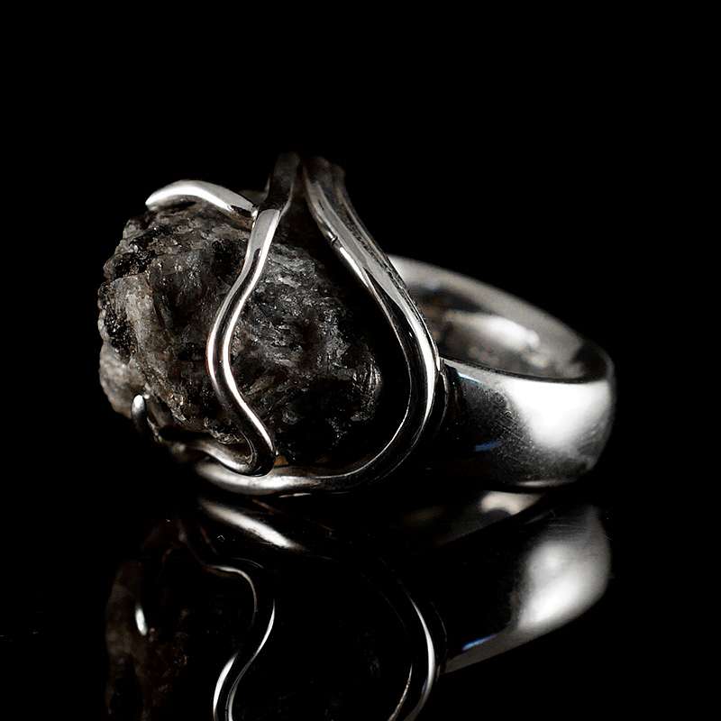 Ring mit Micro Findling