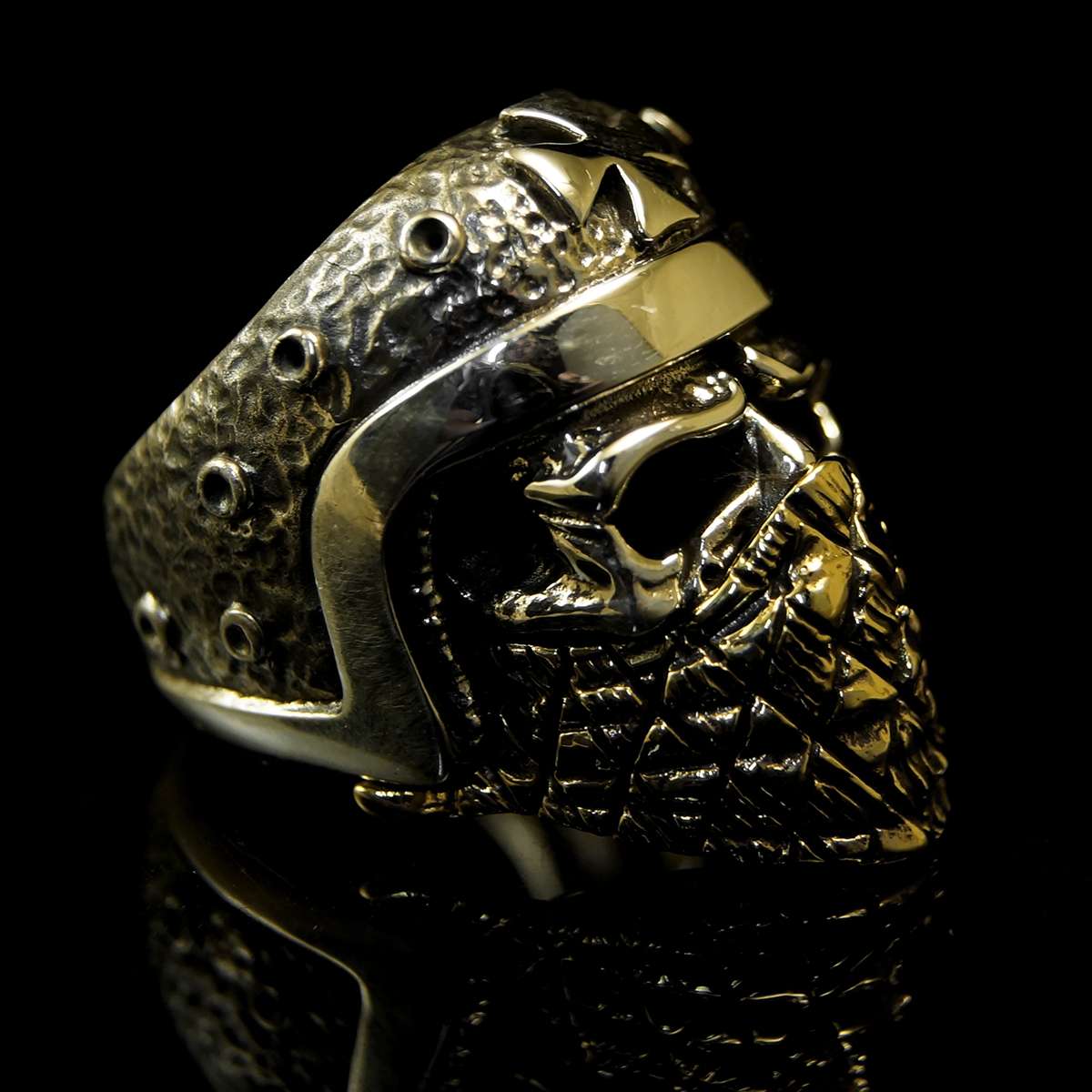 Biker Schmuck, Maskierter Skullring mit Templer Kreuz