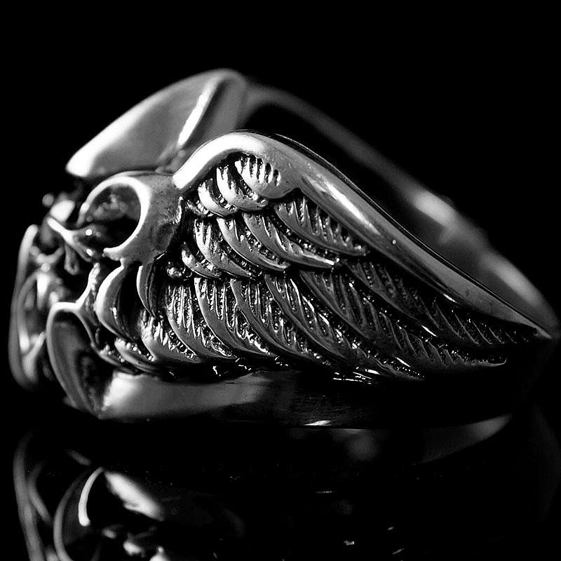 Mittelalterschmuck Ring aus Flgeln mit Lilie