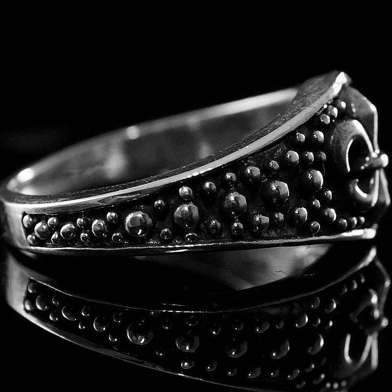 Lilien Ring mit Musterung Mittelalter Schmuck