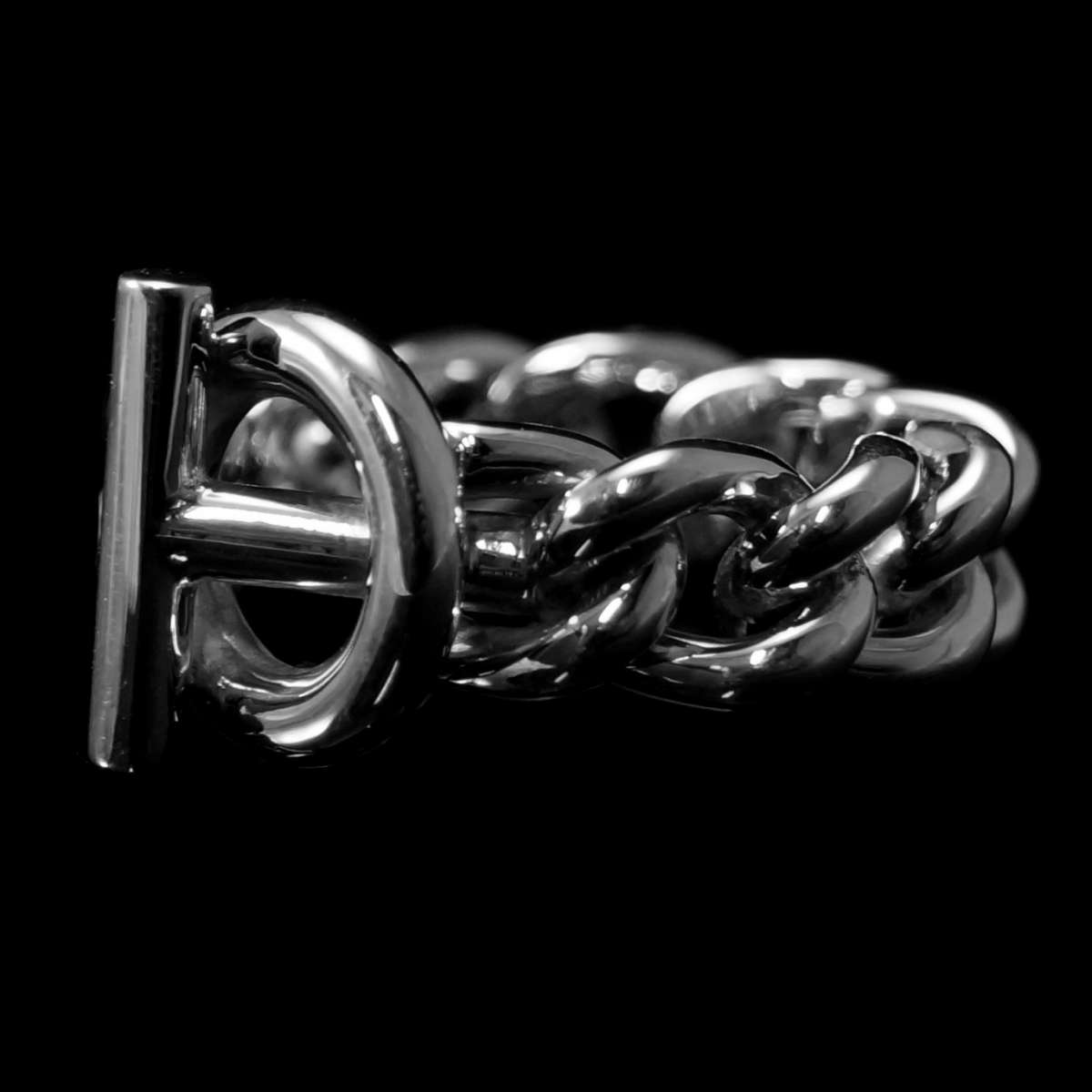 Panzerring mit Knebelverschluss aus Silber