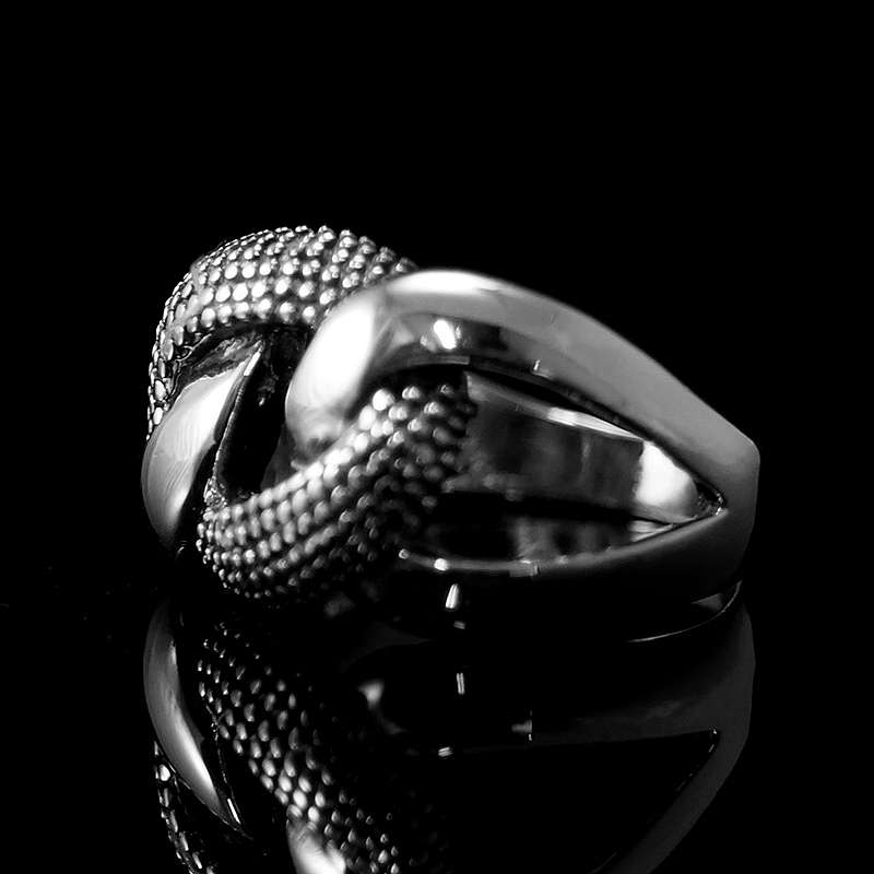 Ring Panzerkette mit Granalien, Bikerschmuck