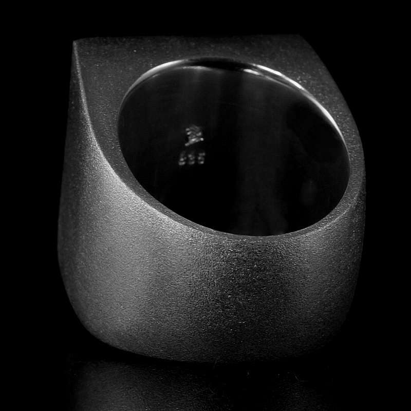 Ring mit Siegel handgefertigt