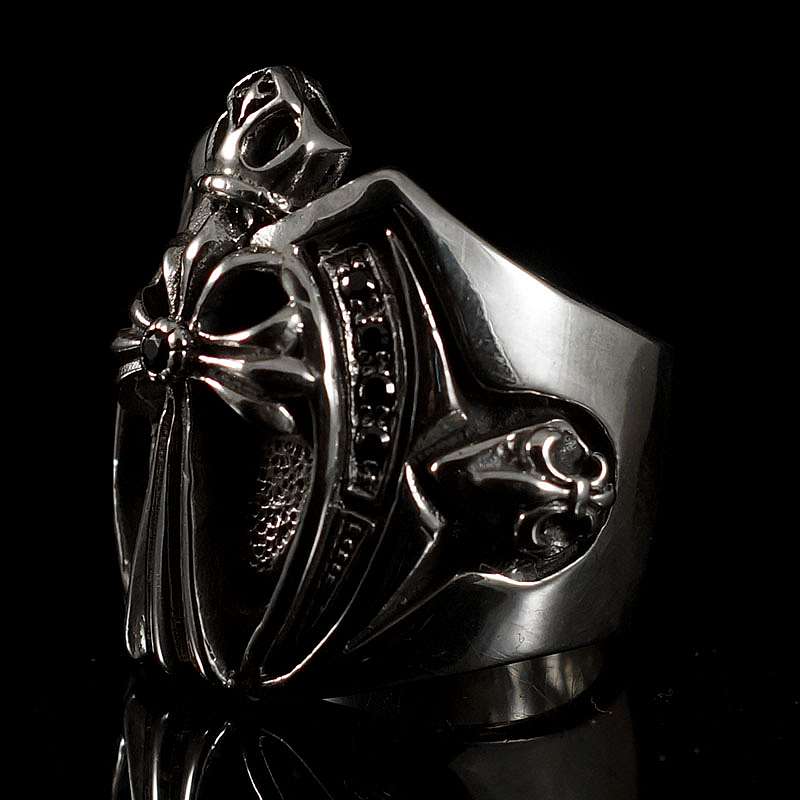 Templer Ring mit Zirkonia Steinen